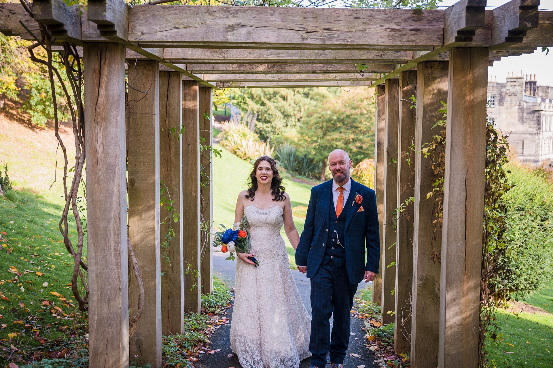 bride and groom portrait at pannett park Whitby