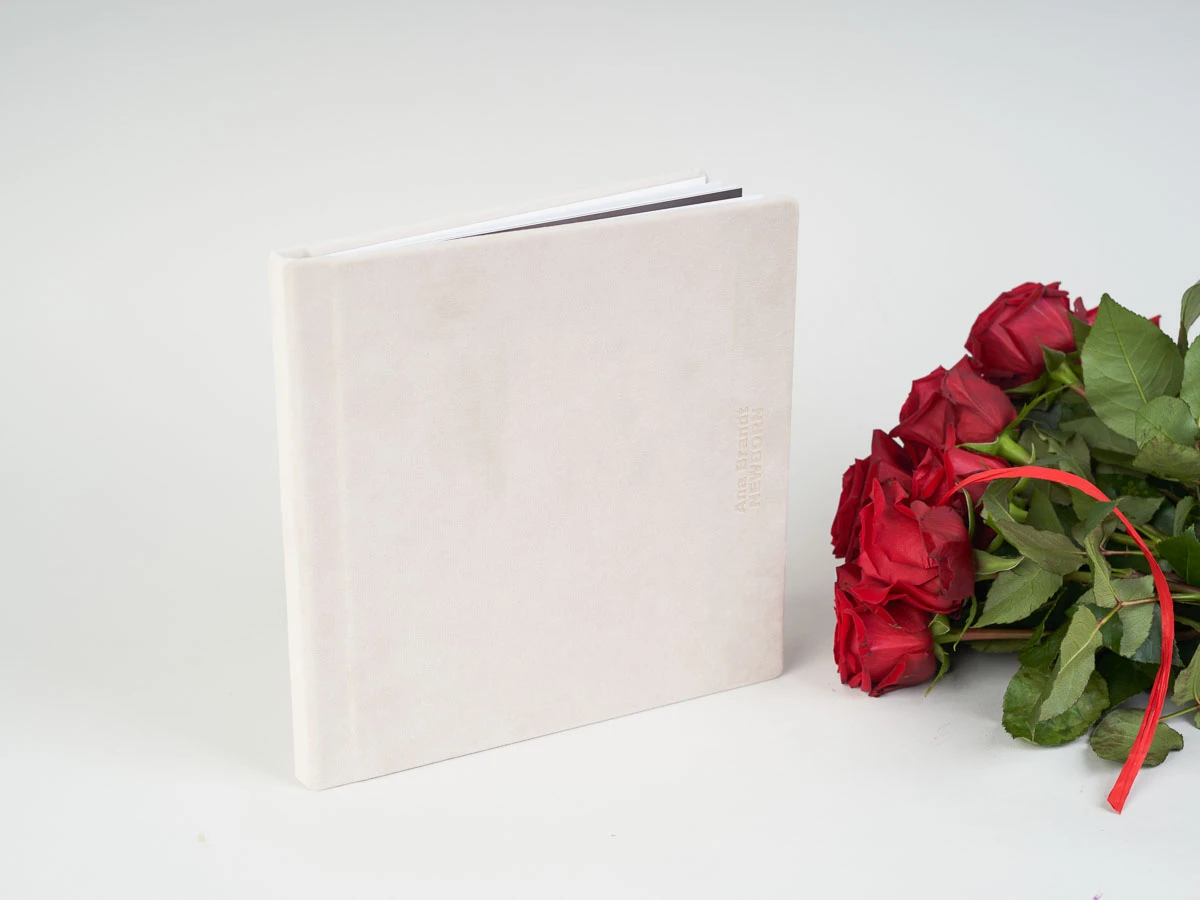 Detail macro shot of fine art leather bound bespoke wedding album